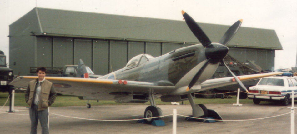 Late production Supermarine Spitfire IX 