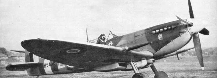 Side view of Spitfire F.Mk IX 