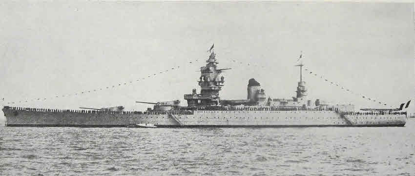 Side view of battleship Strasbourg 