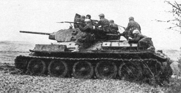 T-34 Model 1941 or 1942, Crimea 1942