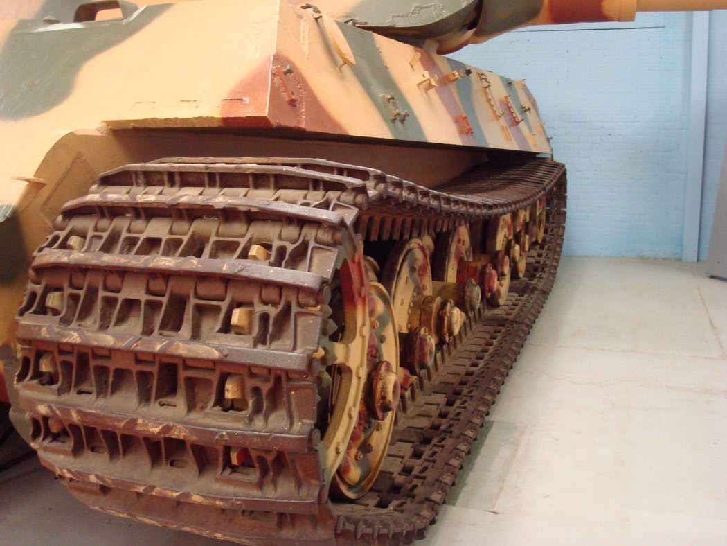 Tracks of Tiger II 