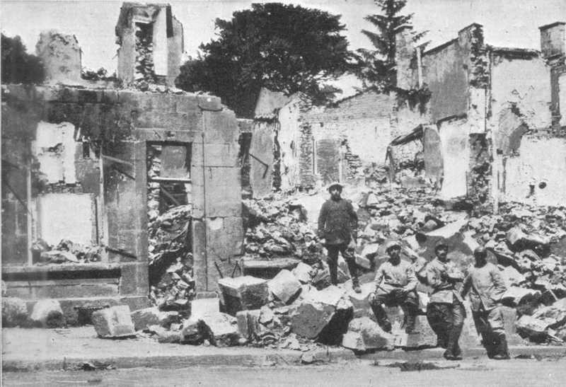 Ruined building at Verdun, 1916 