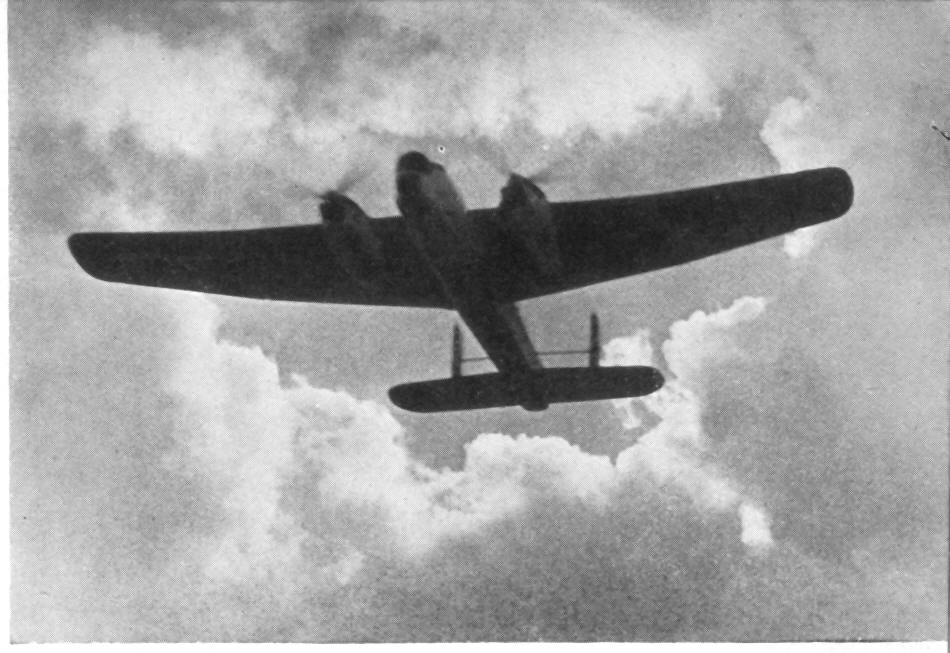 Armstrong Whitworth A.W. 38 Whitley in flight 