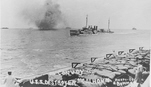 USS Colhoun (DD-85) and troop convoy, 1918 