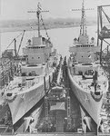 USS Hambleton (DD-455) and USS Rodman (DD-456) being launched, 1941 