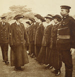 Dame Katharine Furse inspects WREN Officers 