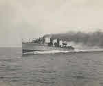 HMS Racehorse at speed 