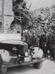 Montgomery visits troops in Coesfeld 