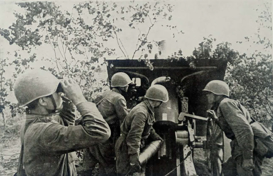 152mm Howitzer M1909/30 from the rear 