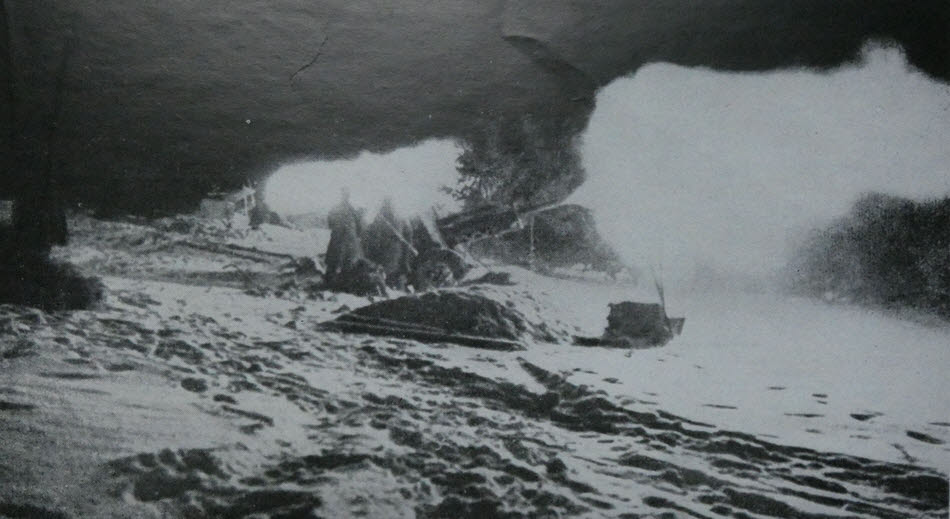 76mm M1939 USV field gun bombarding Narva, 1944