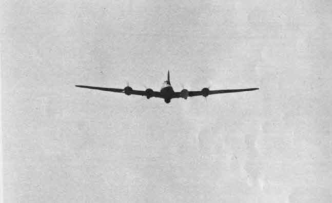 Front on view of Boeing B-17 