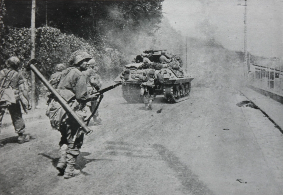 M10 GMC at Fontainbleau 