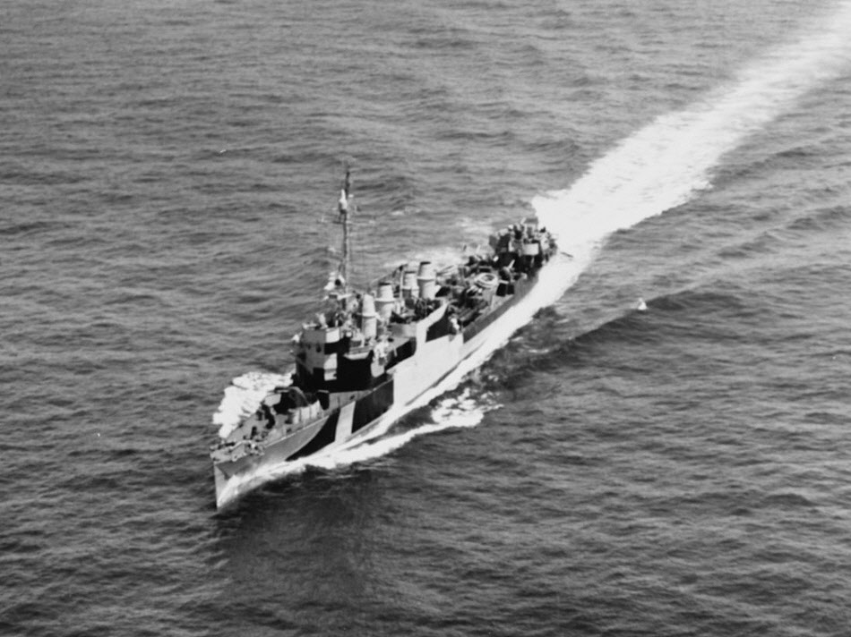 USS Bainbridge (DD-246) at sea, 23 July 1944 