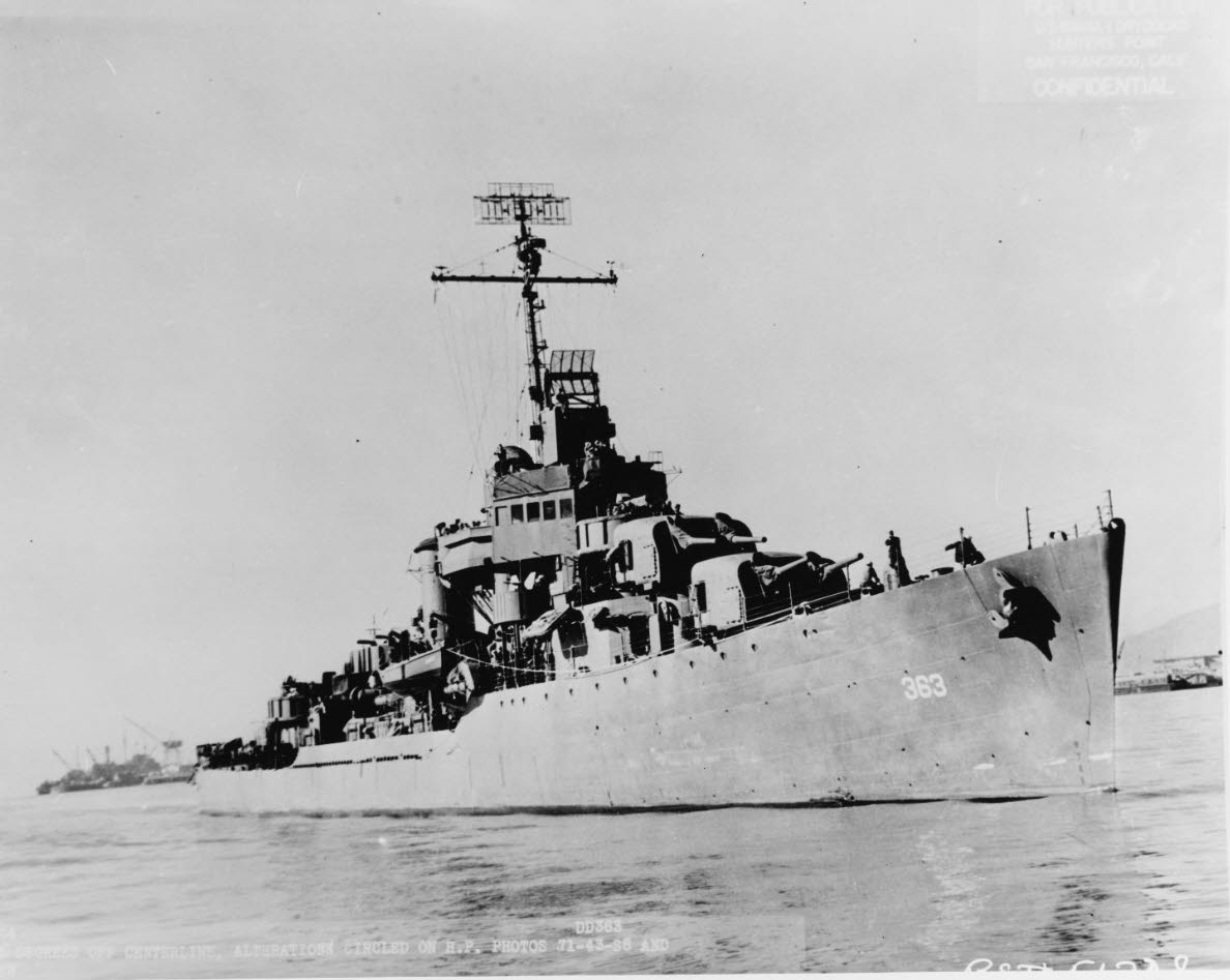 USS Balch (DD-363) from the front, 1943 