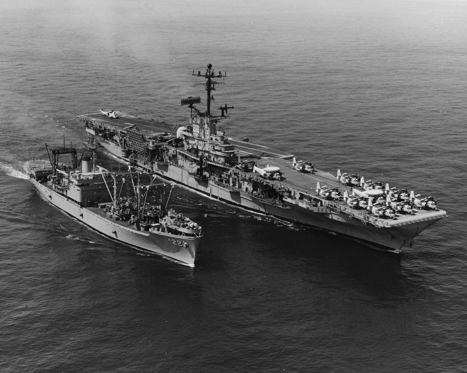 USS Bennington (CV-20) getting ammo from USS Mauna Kea (AE-22), 1968 