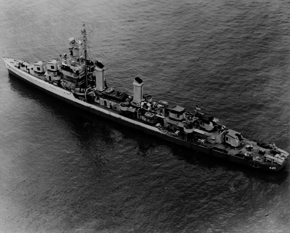 USS Benson (DD-421) from above, 1943 