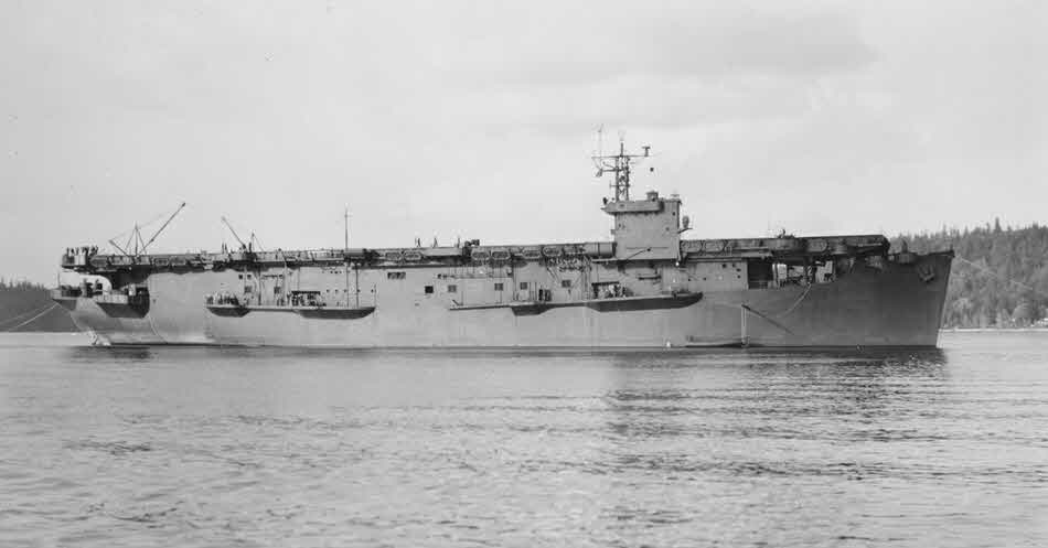 USS Bogue (CVE-9) from the right 