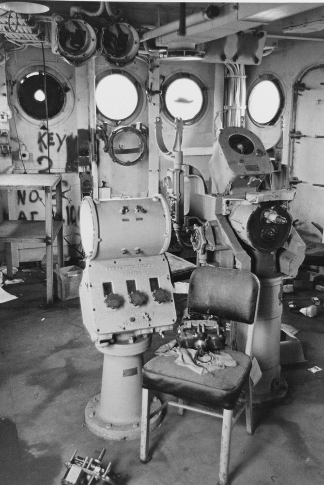 Pilot House,USS Bunker Hill (CV-17), 1971 