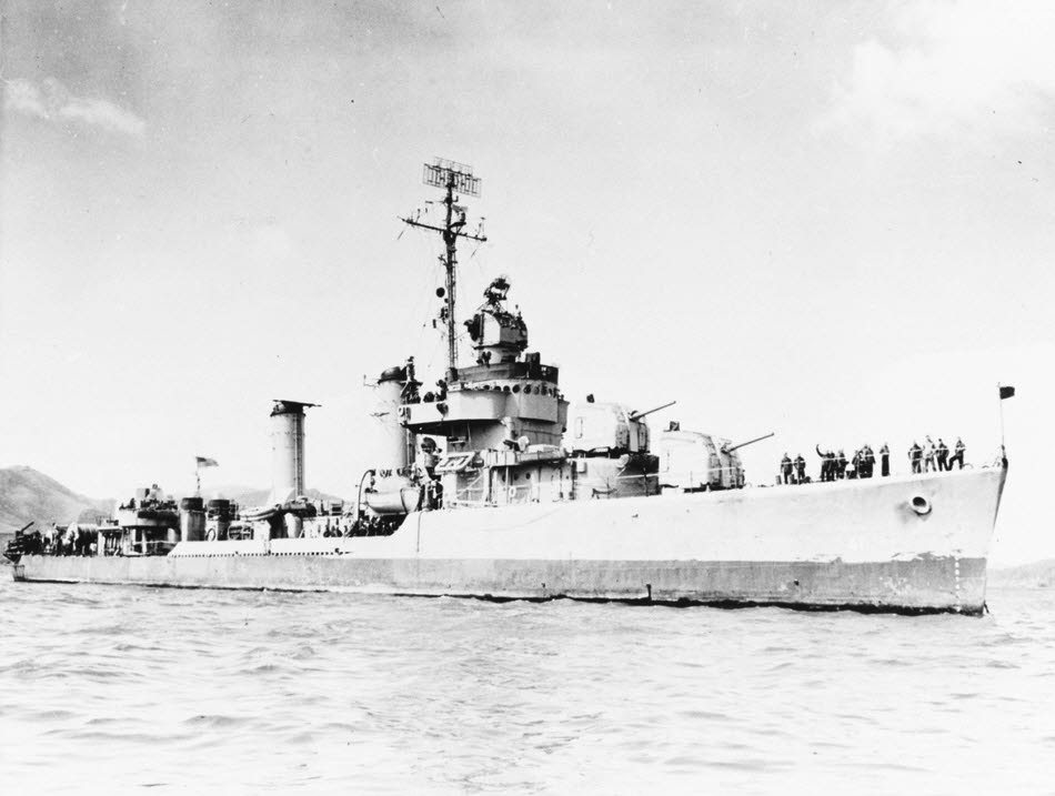 USS Doran (DMS-41) returns to San Fransisco, 1946 
