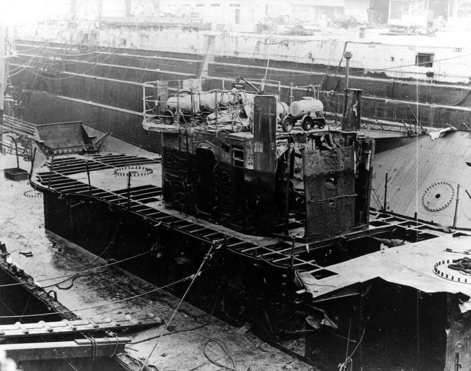 Aft deckhouse on USS Downes (DD-375)
