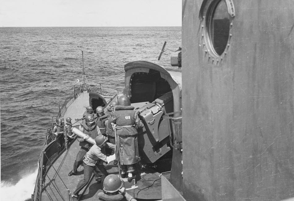 USS Downes (DD-375) bombarding Marcus Island 