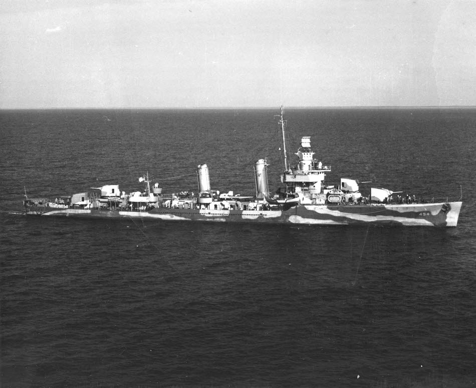USS Ellyson (DD-454) at sea 