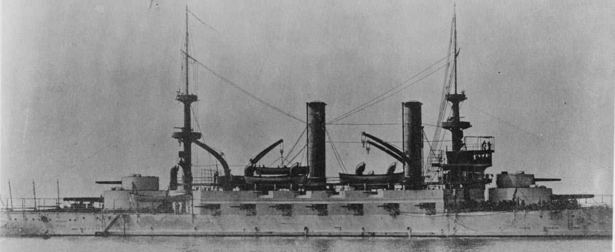 USS Kearsarge (BB-5) from the right 