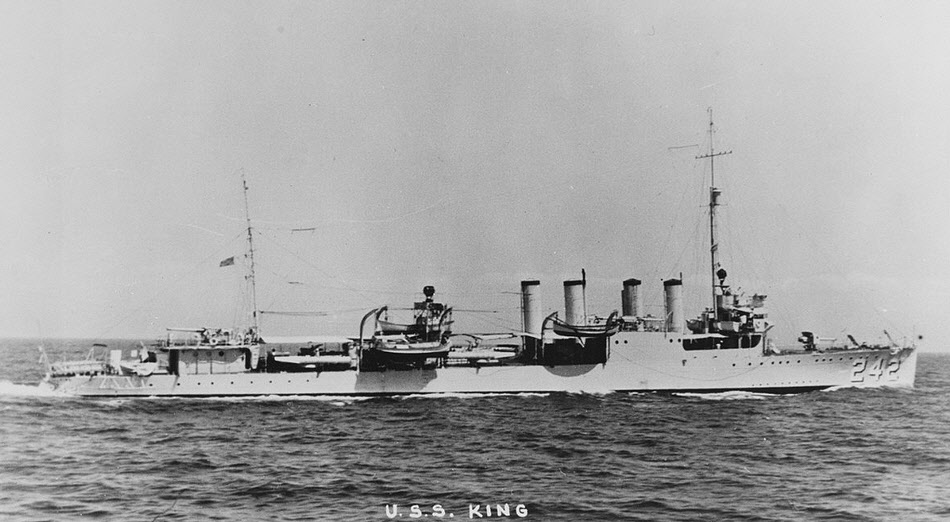 USS King (DD-242) from the right 