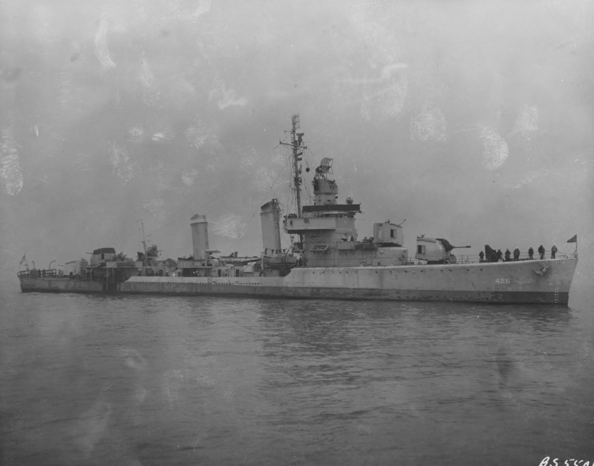 USS Lansdale (DD-426), New York Navy Yard, 22 October 1943 