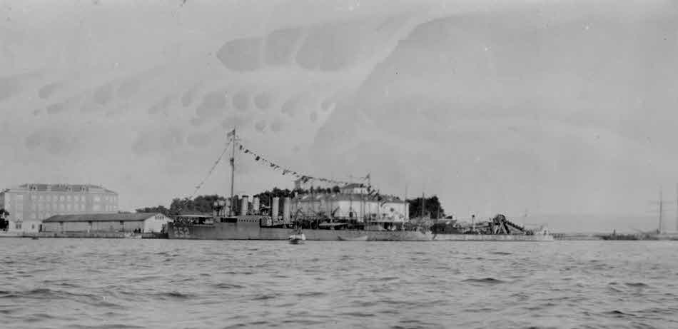 USS McCook (DD-252) in European Waters in 1919 