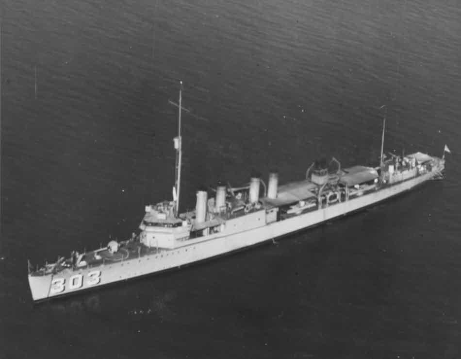 USS Reno (DD-303) from above 