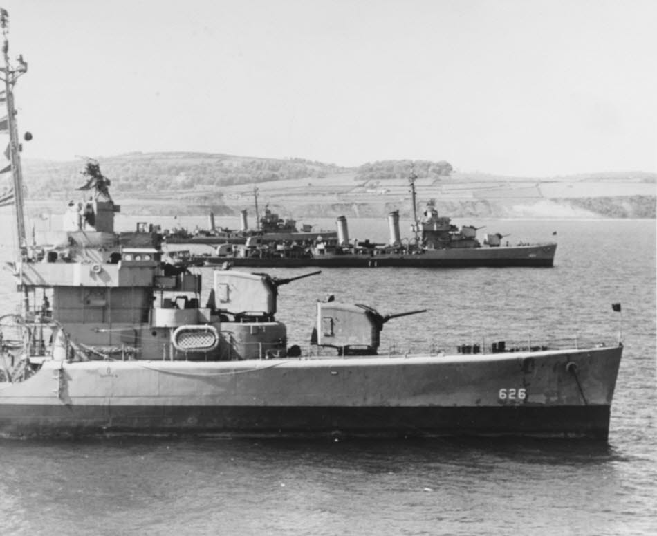 USS Satterlee (DD626) in Belfast Lough, 1944