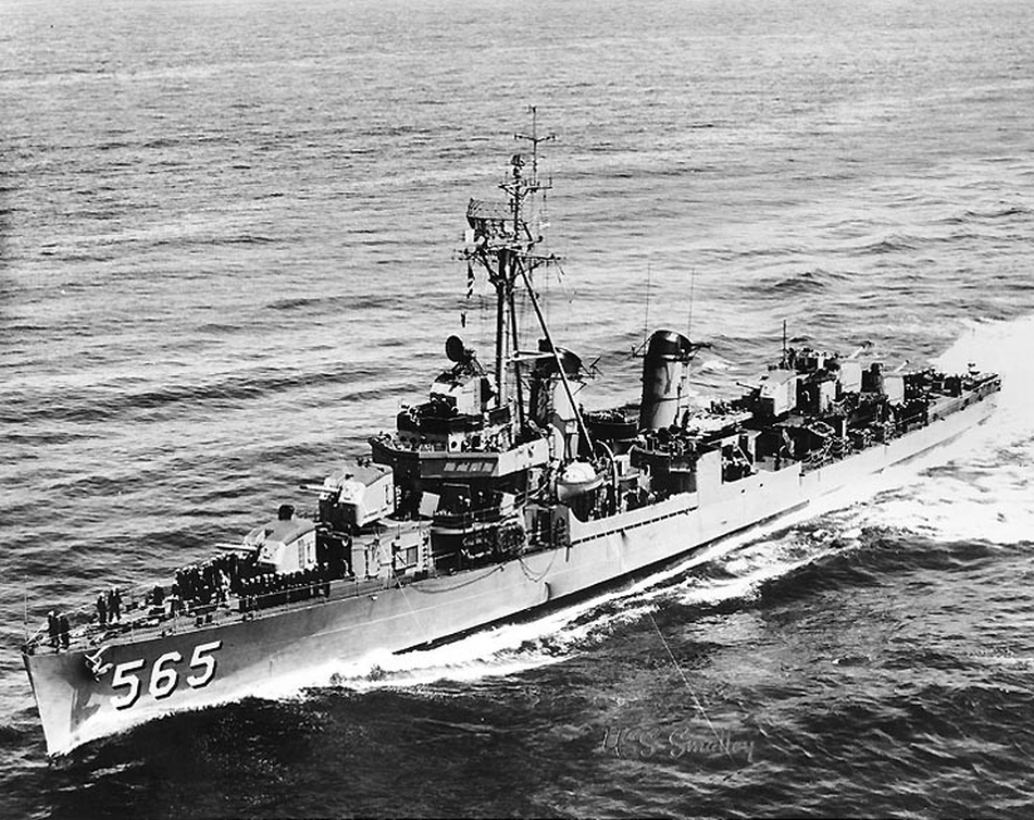 USS Smalley (DD565) with tripod foremast, 1950s