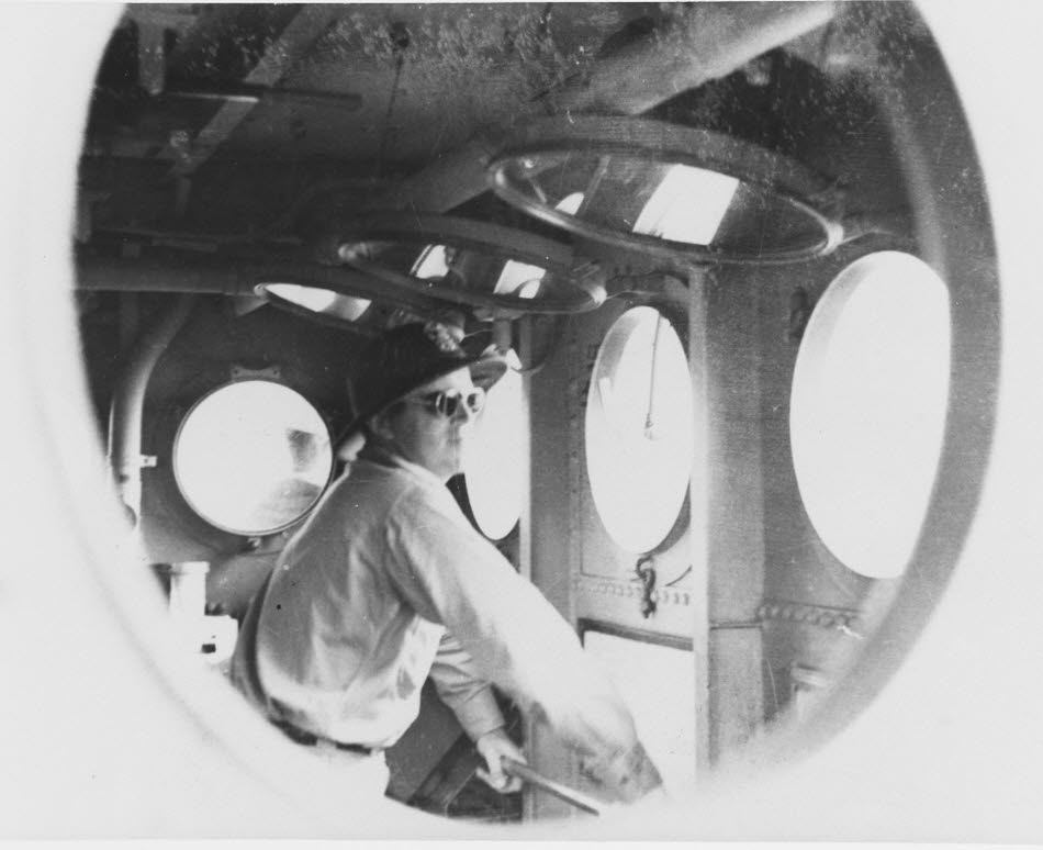 CO F H Schneider in Pilot House of USS Thorn (DD-647)