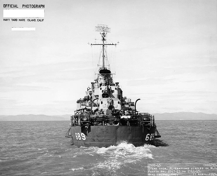 Stern view of USS Wadleigh (DD-689), 1945 