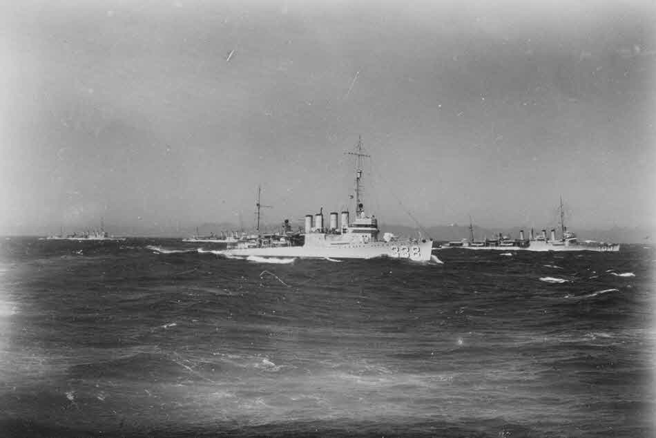 USS Wasmuth (DD-338) in Alaska, 1937 