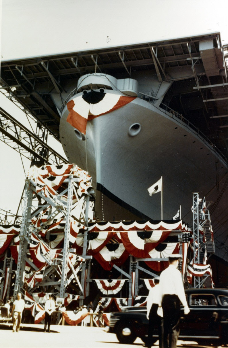 USS Wasp (CV-18) ready to launch 