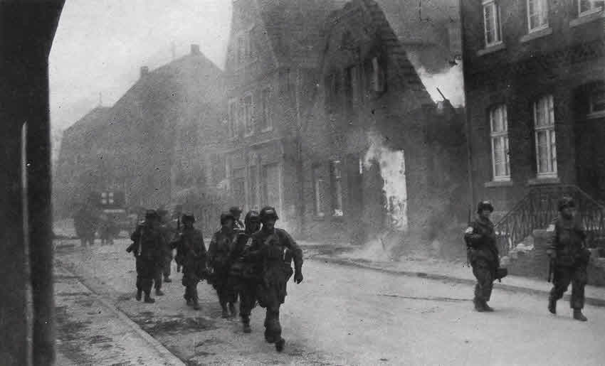 US Airborne troops in Appelhusen, 1945 
