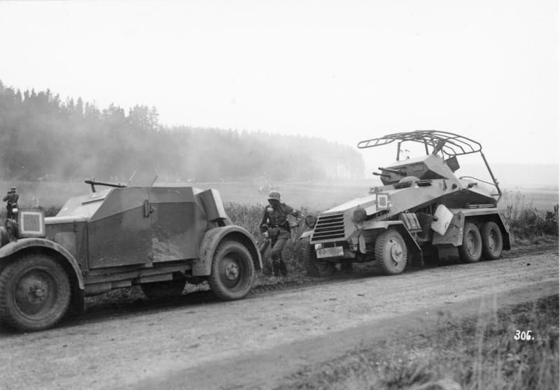 Kfz.13 and Sd.Kfz 232 (6.rad) Armoured Cars of Gruppenkommando 2, 1936 