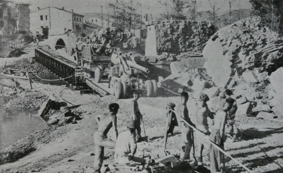 155mm Gun crossing bridge at Borgo san Lorenzo 