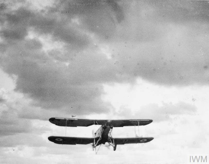 Damaged Blackburn Ripon coming in to land 