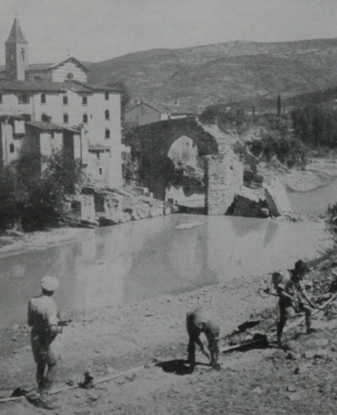 Wrecked bridge at Ponte Caliano 