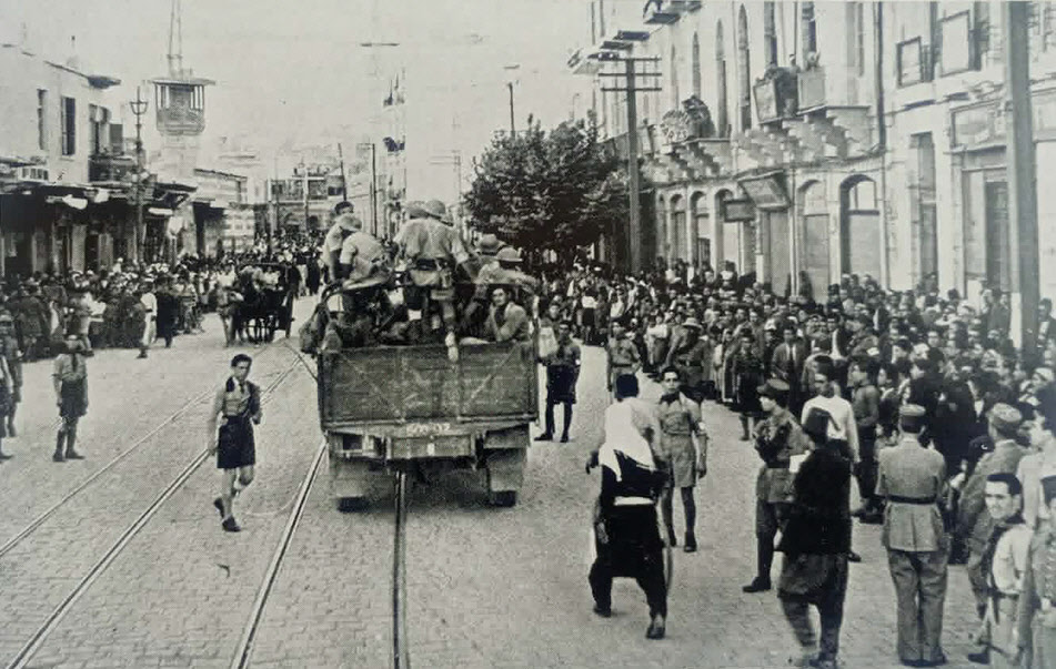British and Free French entering Damascus, 1941 