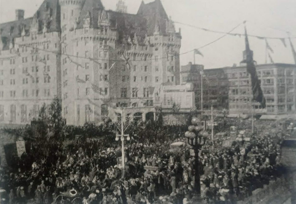 Celebrating the Armistice, Ottawa 