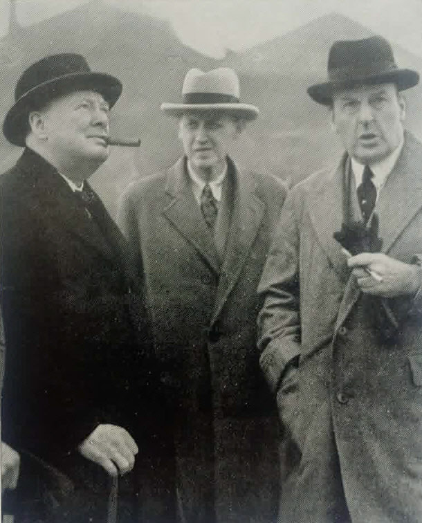 Churchill, Hopkins and Moore-Brabazon inspecting bombers 
