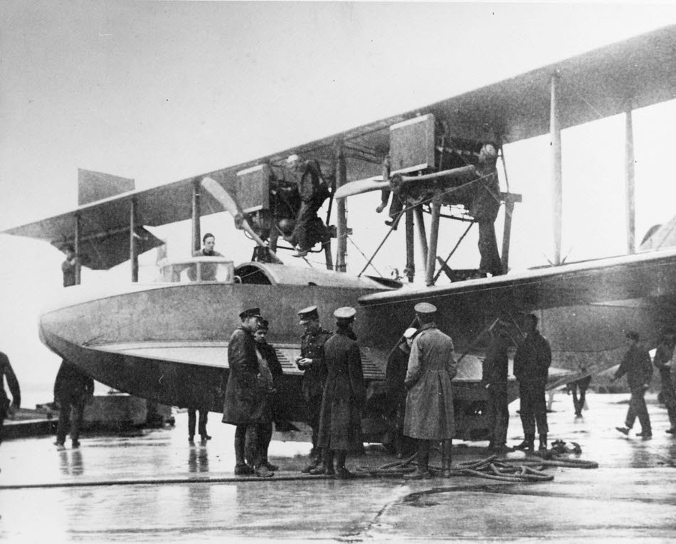 Curtiss H-12 at Brest, c.1919 