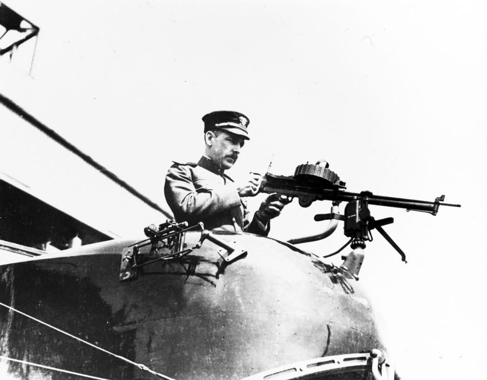 Bow Gun on Curtiss H-16 