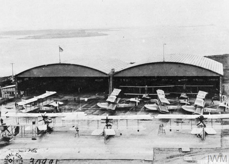 Curtiss HS-1 outside Hangers, Aber Wrach 