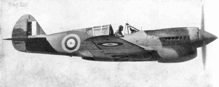 Side view of Curtiss Kittyhawk 