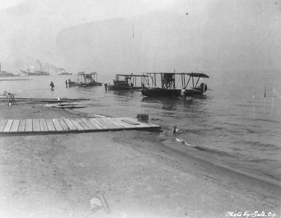 Curtiss Model F at Great Lakes training centre 